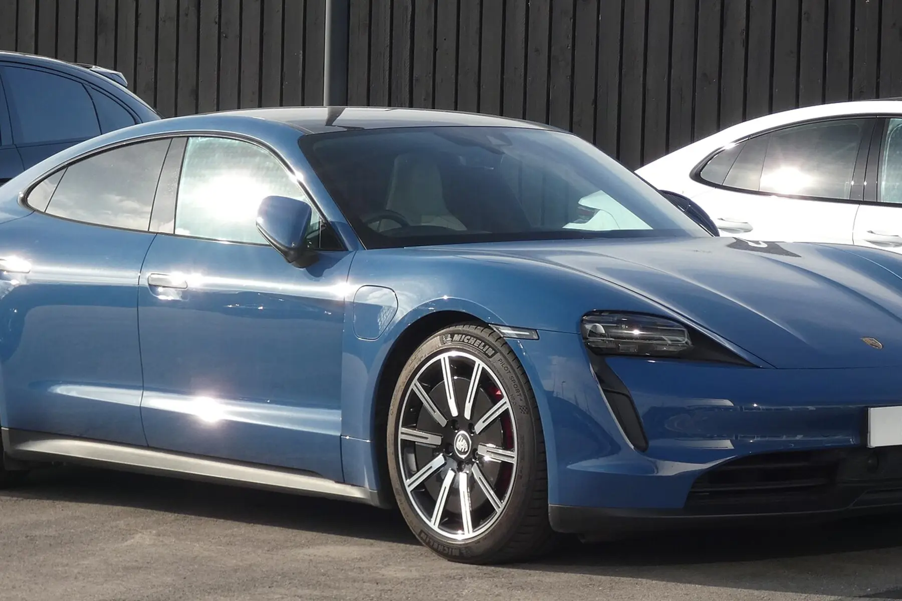 Porsche Taycan 4S